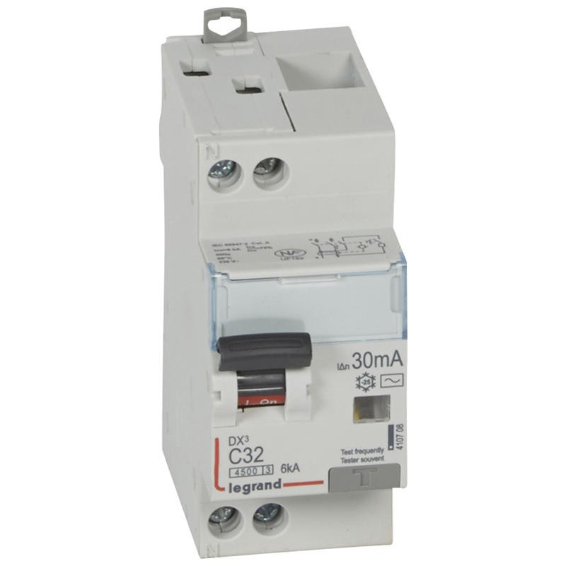 Disjoncteur diff DX³4500 arrivée haute et départ bas à vis U+N 230V...