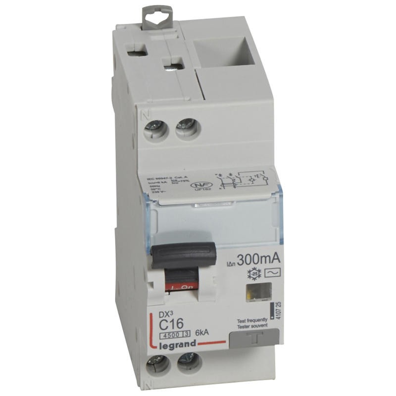 Disjoncteur diff DX³4500 arrivée haute et départ bas à vis U+N 230V...