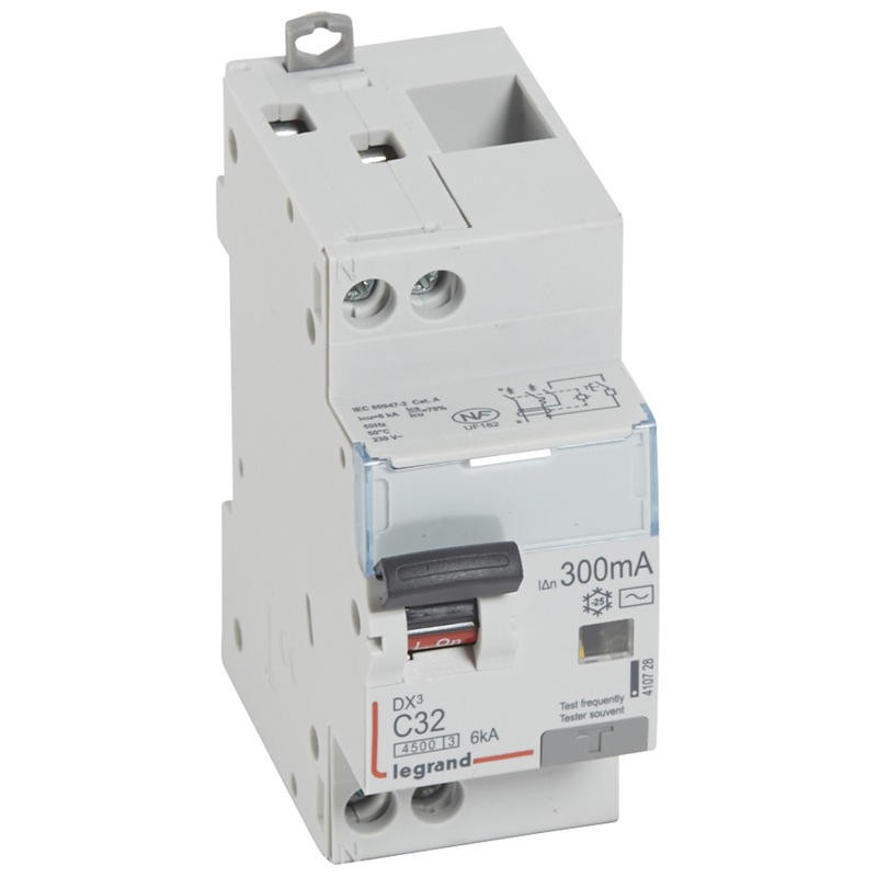 Disjoncteur diff DX³4500 arrivée haute et départ bas à vis U+N 230V...