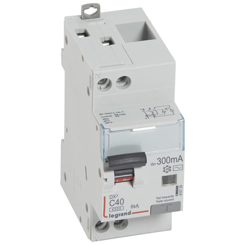 Disjoncteur diff DX³4500 arrivée haute et départ bas à vis U+N 230V...