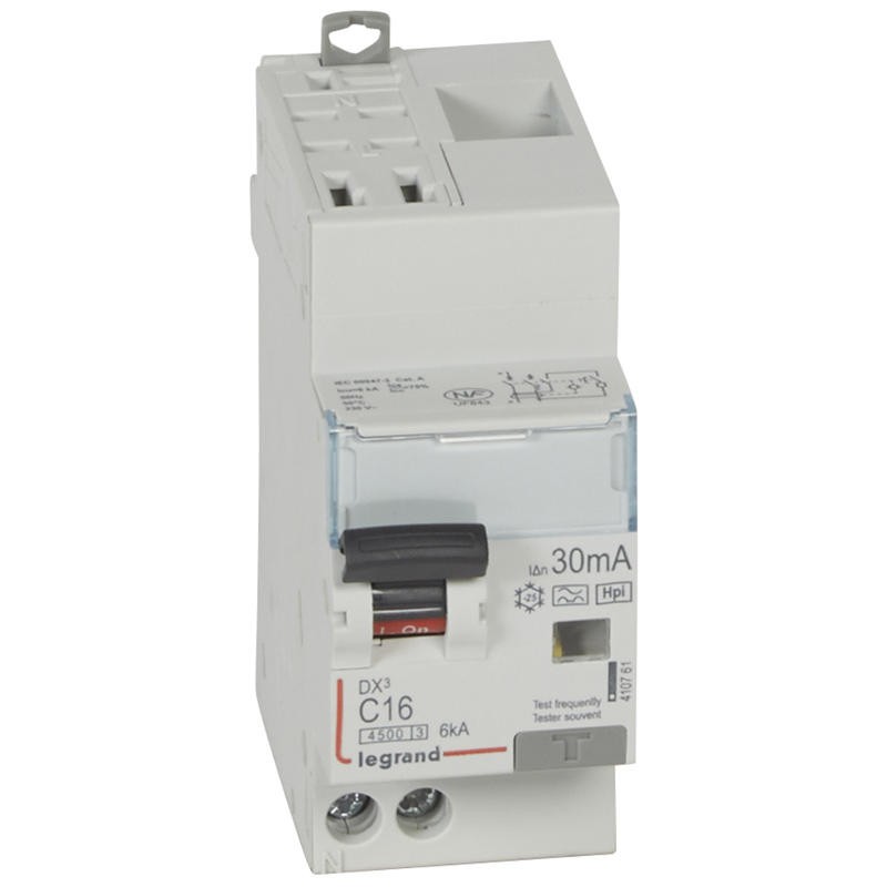Disjoncteur diff DX³4500 arrivée haute automatique et départ bas à ...