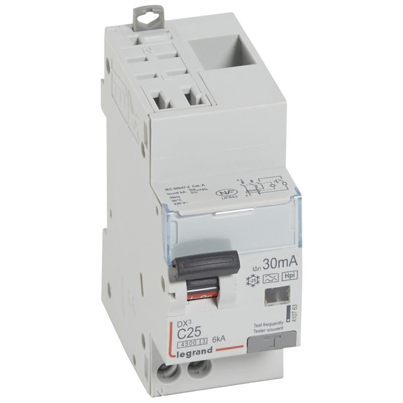 Disjoncteur diff DX³4500 arrivée haute automatique et départ bas à ...