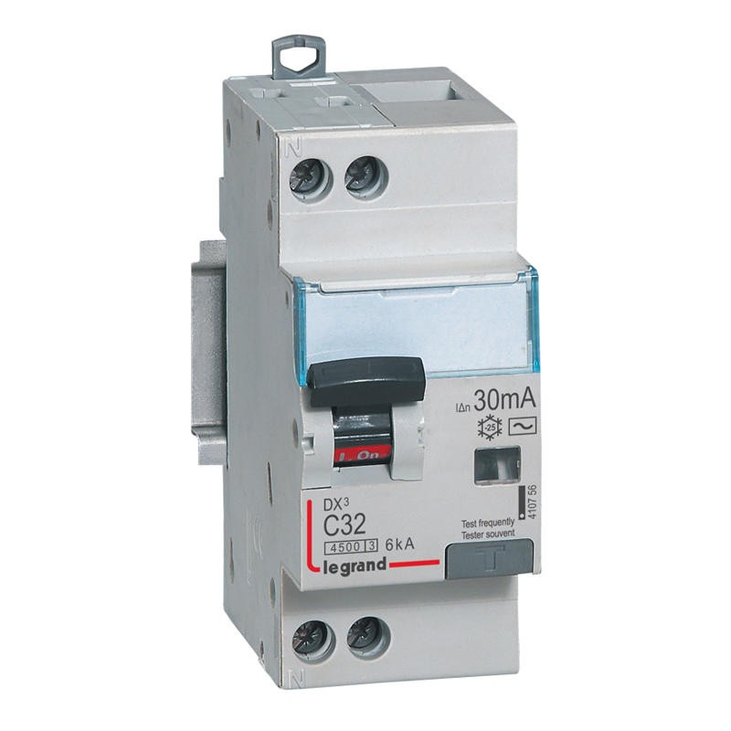 Disjoncteur diff DX³4500 arrivée haute et départ bas à vis U+N 230V...