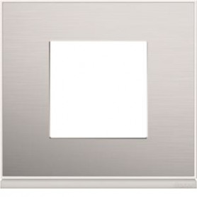 Plaque gallery 1 poste placage aluminium - WXP2002 - Hager | GENMA